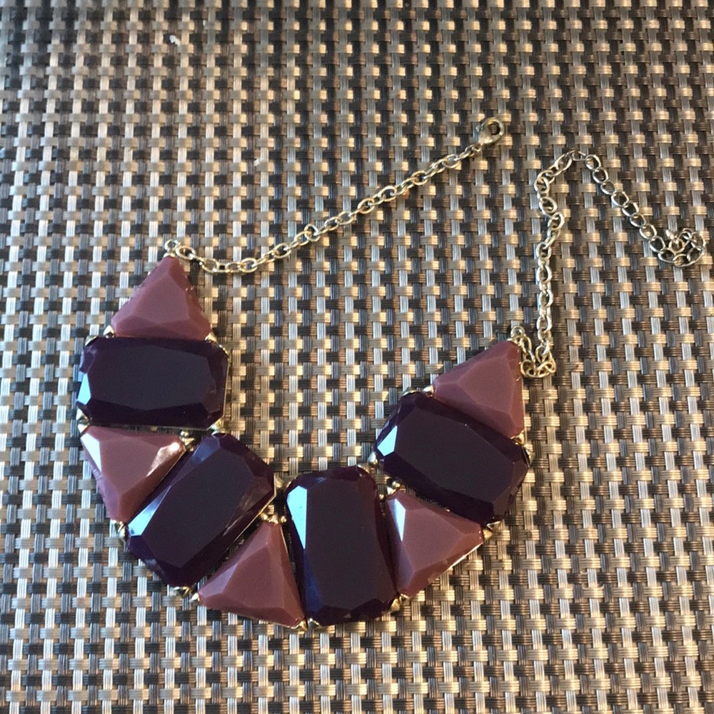 Express necklace